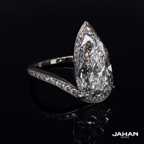 Diamond Pear shape ring
