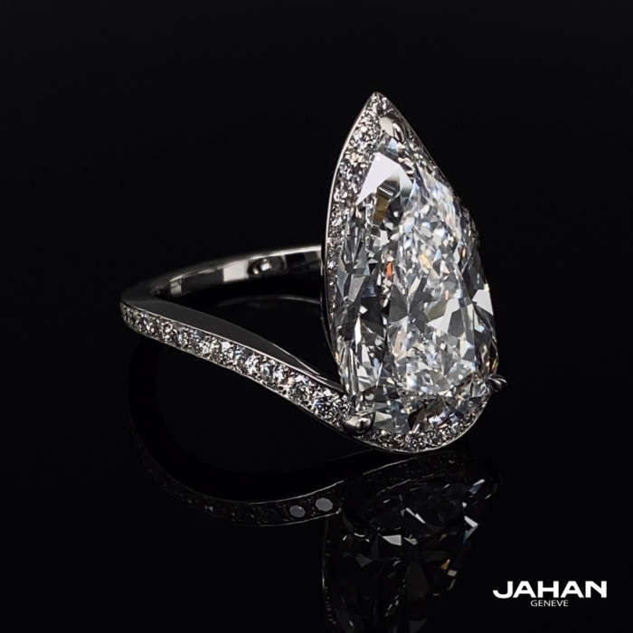 Diamond Pear shape ring