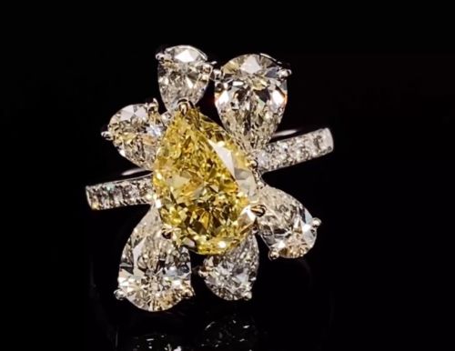 Yellow Diamond ring (1)